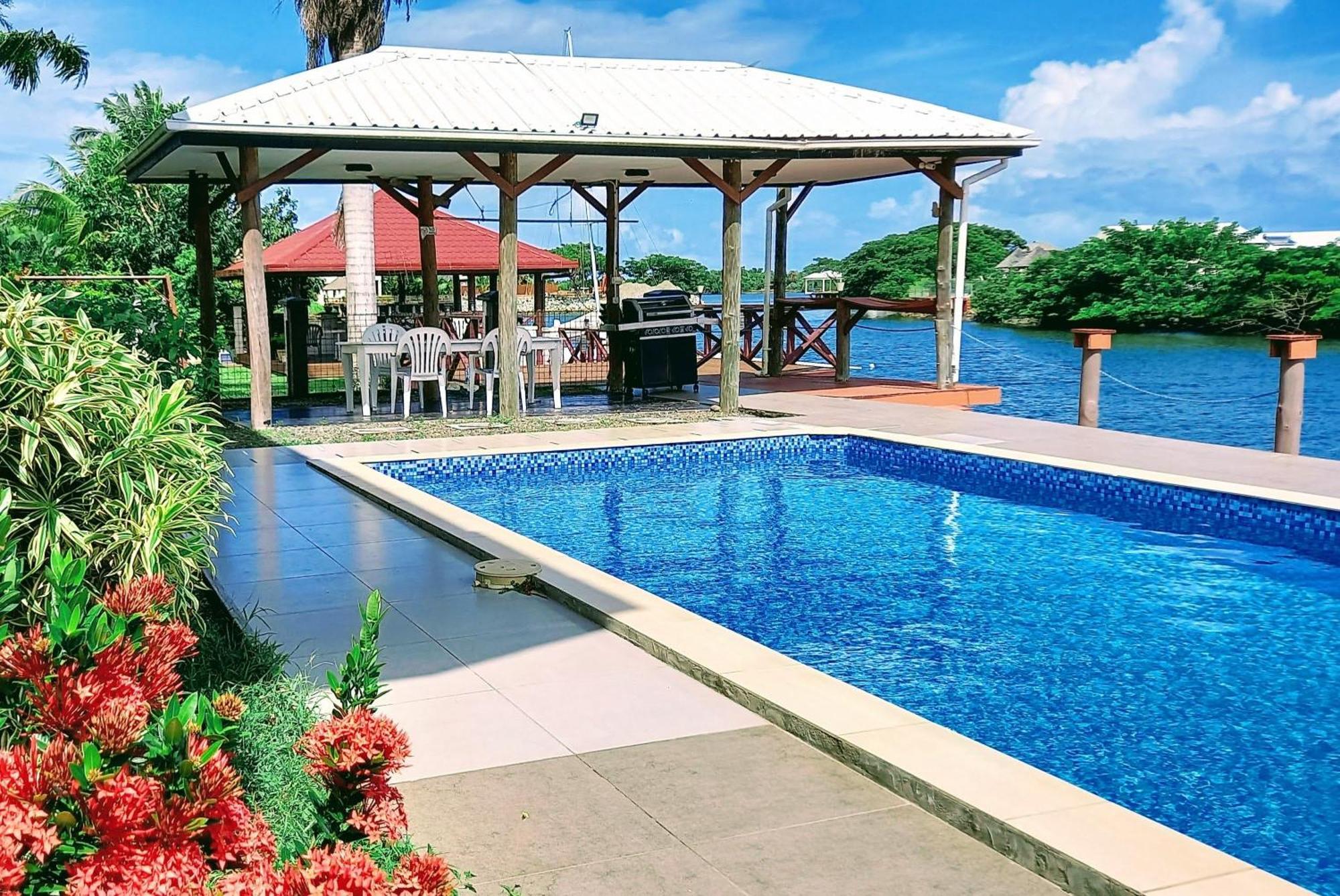 Waterfront Sunset Apartment Nadi Ngoại thất bức ảnh